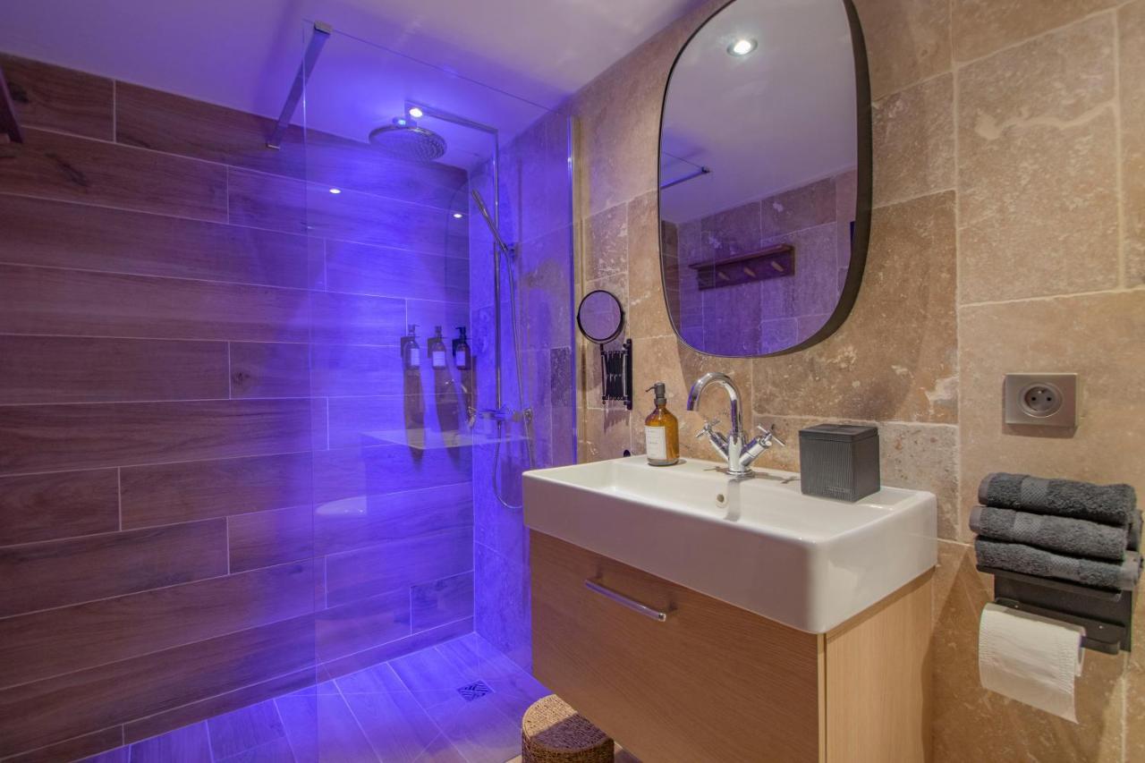 Les Bains D'Eros Hotel Cuers Buitenkant foto